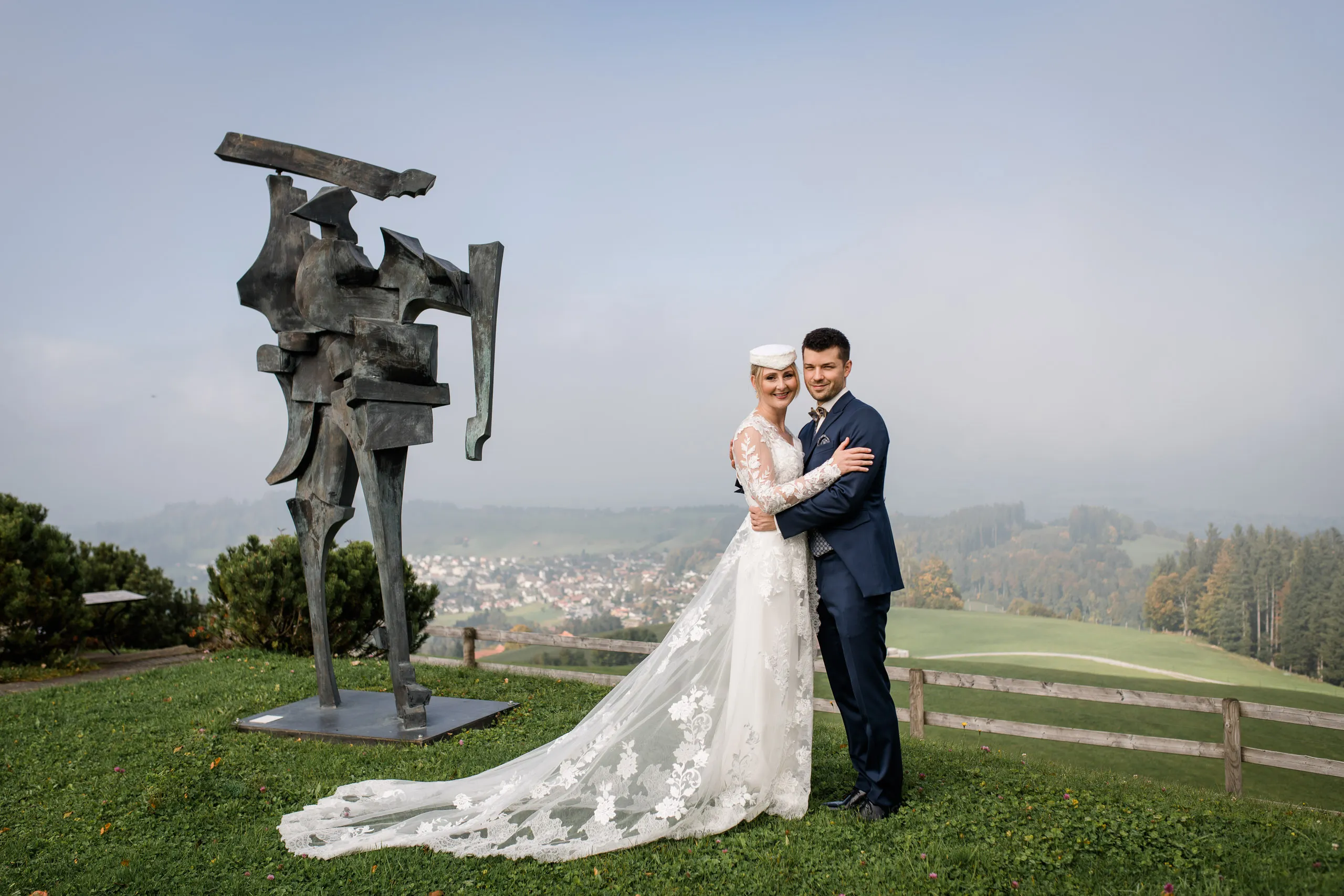 Hochzeitsfotograf Appenzell – Hügel und Bodenseeblick, 11i Photography